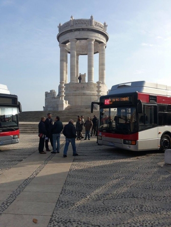 In Ancona sono tornati i filobus 